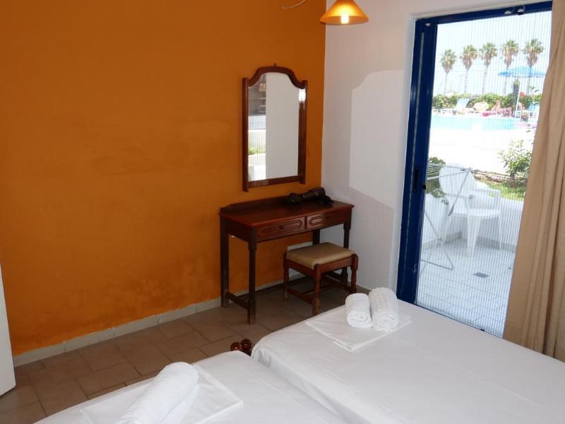 Miros Hotel Apartments Tigaki エクステリア 写真