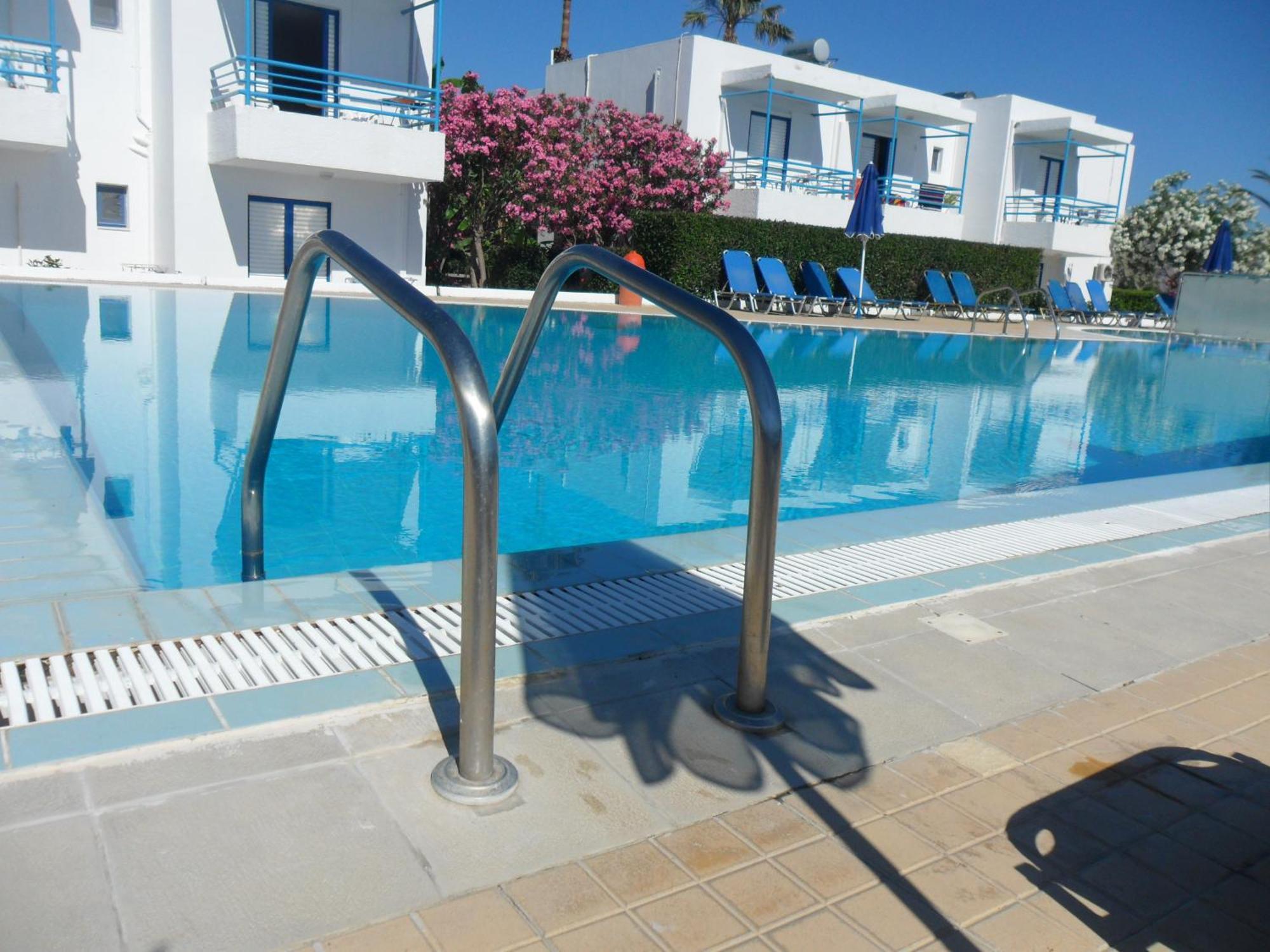 Miros Hotel Apartments Tigaki エクステリア 写真